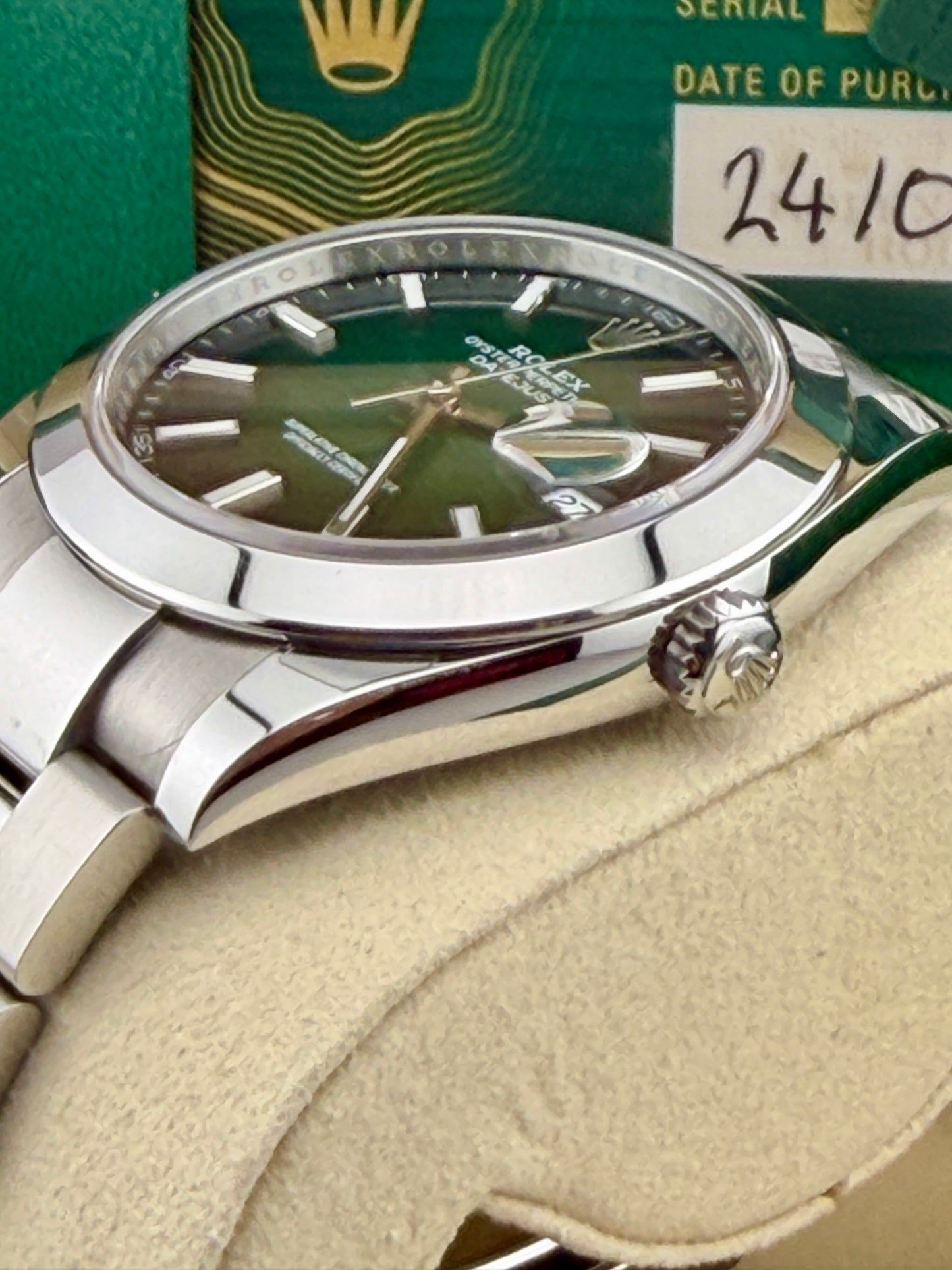 2026 ROLEX DateJust 41 Ombre Green Dial 126300 41mm Full Set