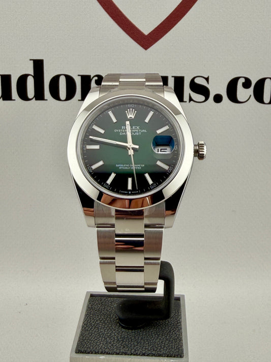 2026 New/Unworn ROLEX DateJust 41 Ombre Green 126300 41mm Full Set
