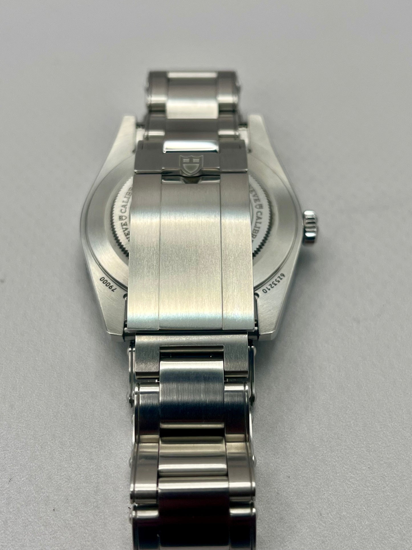 2024 TUDOR Black Bay 54 - M79000 - 37mm - Immaculate