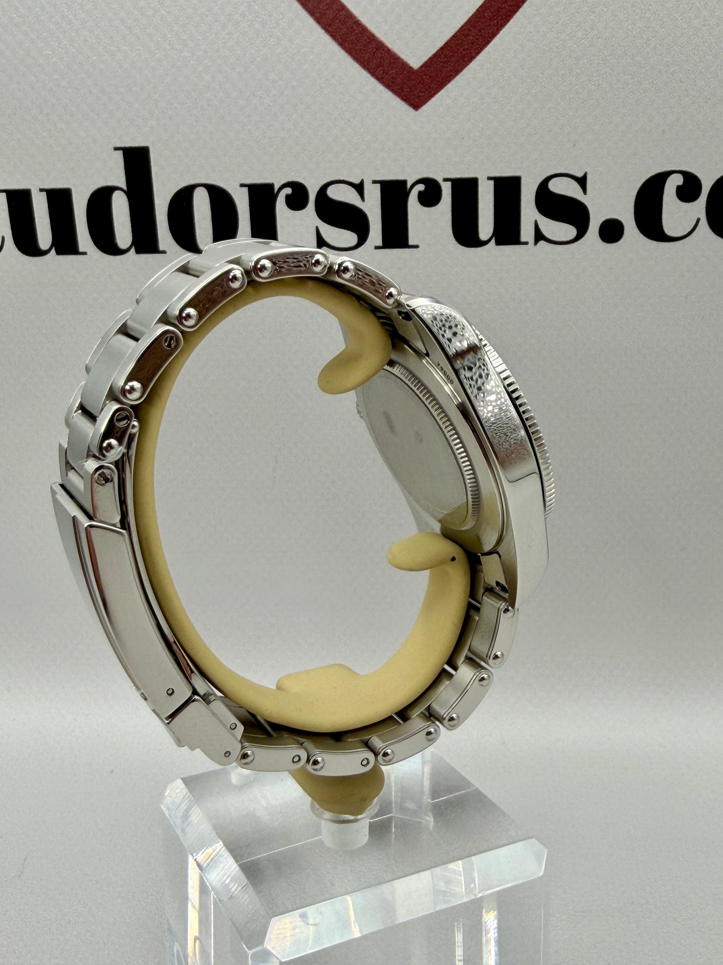 2025 TUDOR Black Bay 54 M79000 37mm Full Set Immaculate Full Set