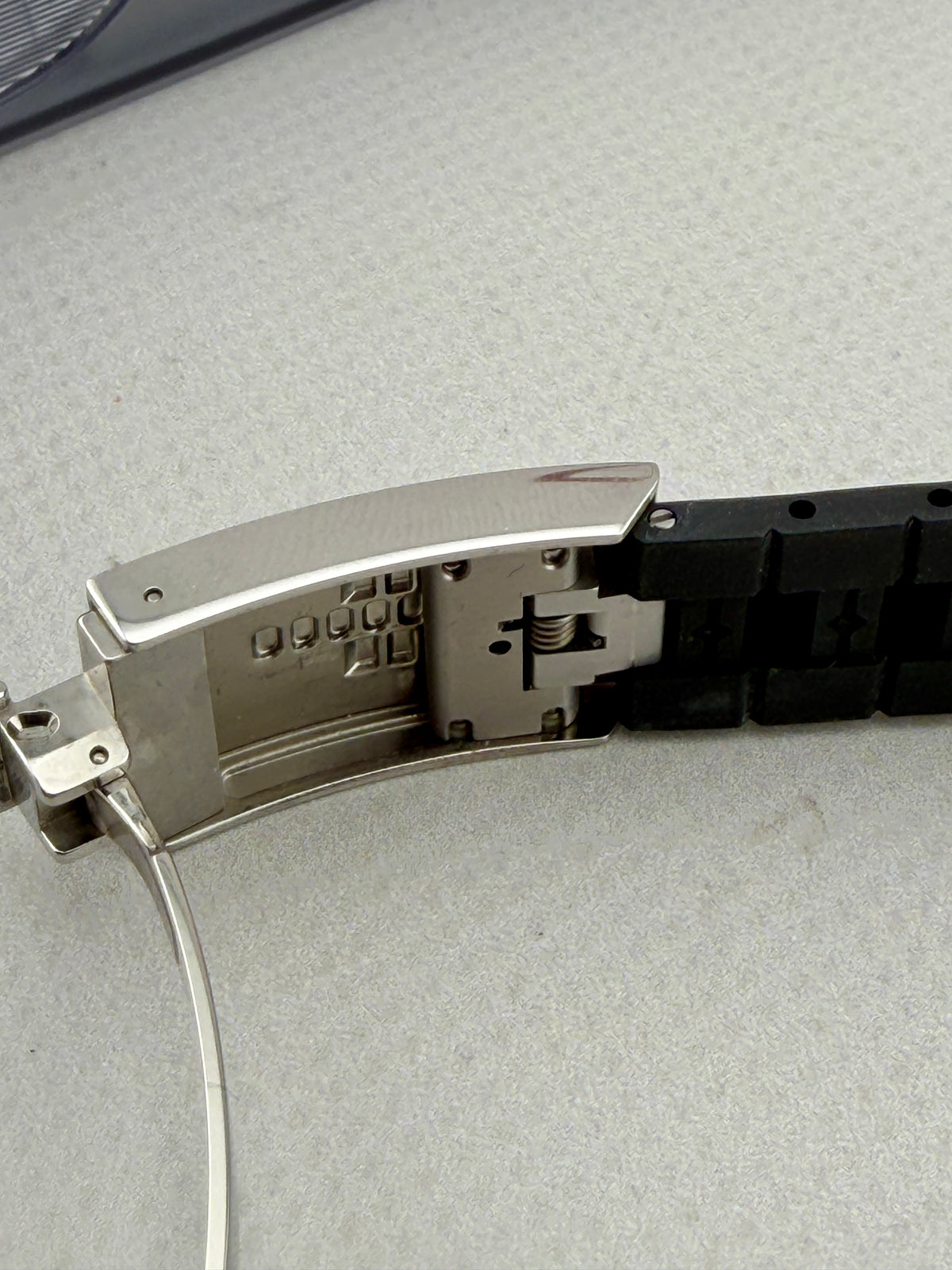 OEM Tudor 20mm Black Rubber Strap & OEM T Fit Clasp + End links