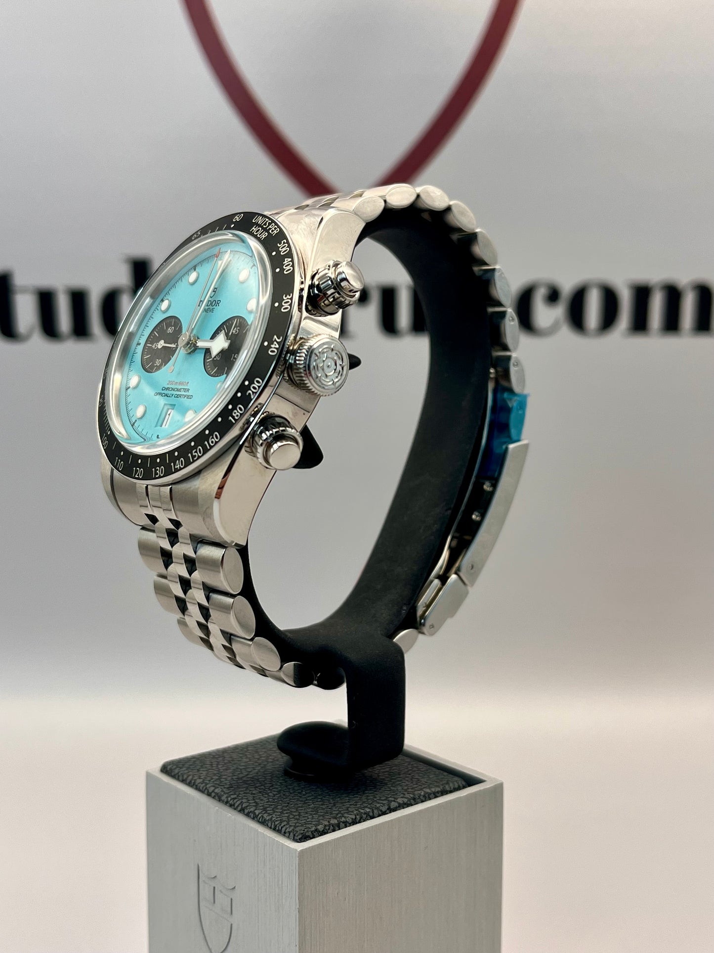 2025 *UNWORN* TUDOR Black Bay Chrono Flamingo - 79360N - 41mm - Full Set
